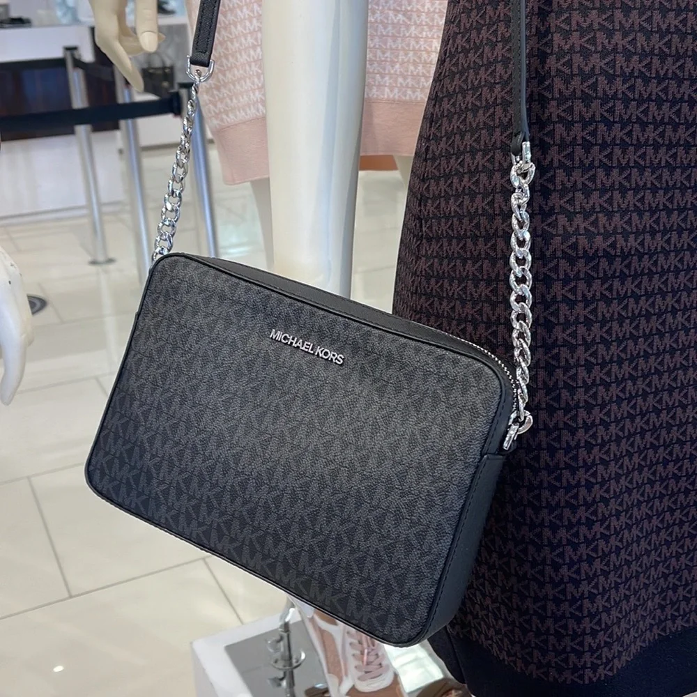 Michael Kors Jet Set Item Large East West Zip Crossbody Black - Picture 11 of 16